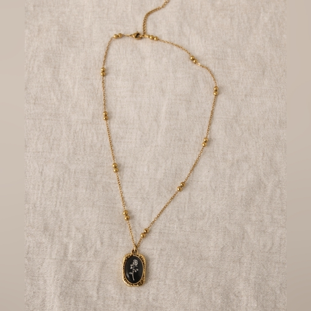 Whimsical Vintage Gold Tone Mirror Pendant Necklace | Romantic Floral Etching - Picture 2 of 7